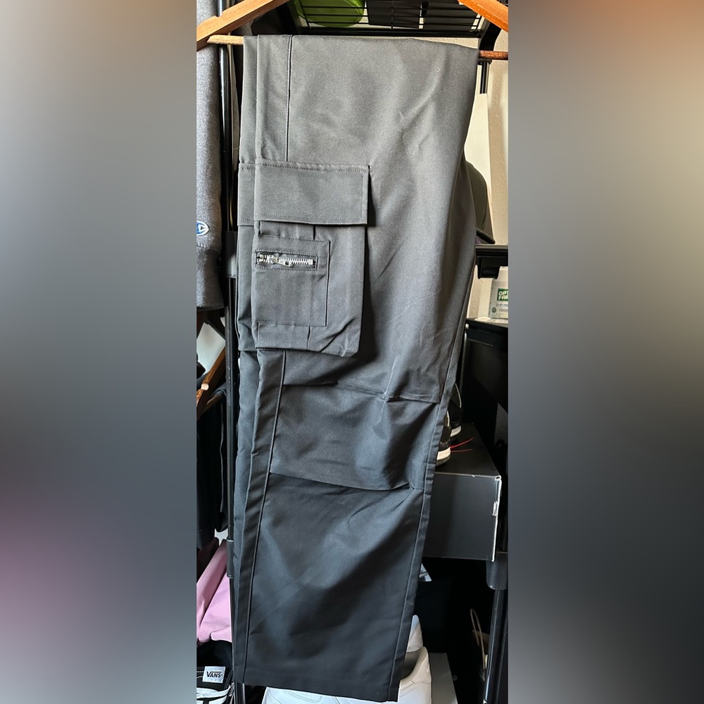 Black SHEIN cargo pants